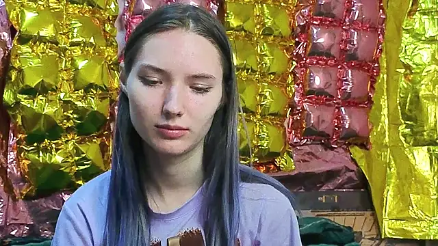  kikiclark   online show from 04/04/26, 07:22