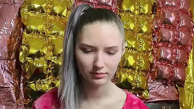  kikiclark   online show from 04/17/26, 01:25