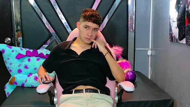 Snapshot of Kygo_Williams chatting on 09/10/25, 01:22 Kygo Williams online show from 09/10/25, 01:22