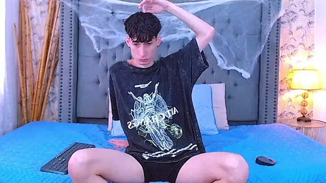 Luke Carter online show from 10/16/25, 01:23