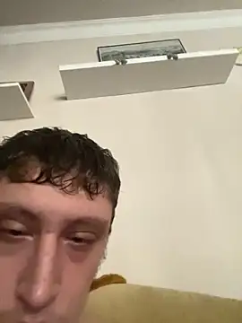 Snapshot of efeeee35 chatting on 09/25/25, 01:04 efeeee35 online show from 09/25/25, 01:04