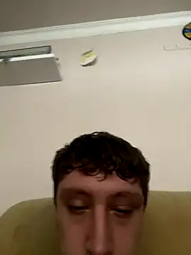 Snapshot of efeeee35 chatting on 10/21/25, 09:43 efeeee35 online show from 10/21/25, 09:43