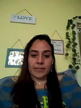 Snapshot of denissebombon chatting on 02/08/26, 08:56 denissebombon online show from 02/08/26, 08:56