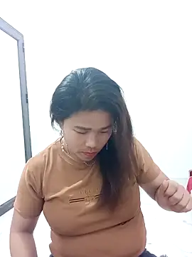 Snapshot of sumy-00 chatting on 02/04/26, 01:28 sumy-00 online show from 02/04/26, 01:28