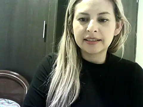 Valery  Rouse  online show from 11/03/25, 03:52