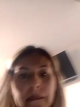 Valery  Rouse  online show from 12/21/25, 07:43