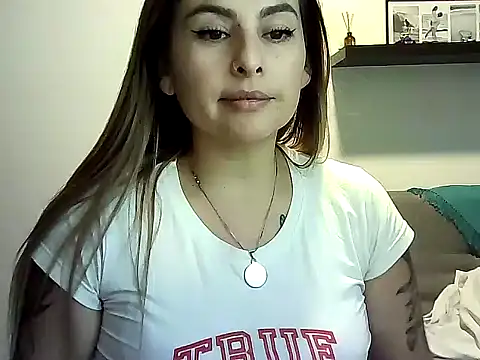 Snapshot of Valery__Rouse_ chatting on 06/22/26, 08:50 Valery Rouse online show from 06/22/26, 08:50