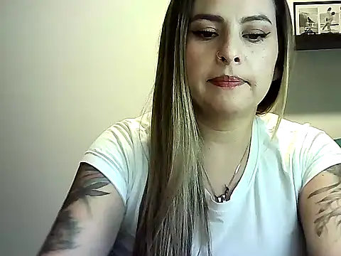 Snapshot of Valery__Rouse_ chatting on 07/02/26, 02:55 Valery Rouse online show from 07/02/26, 02:55
