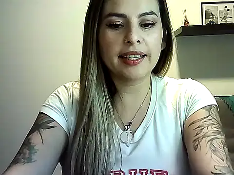 Snapshot of Valery__Rouse_ chatting on 07/02/26, 03:23 Valery Rouse online show from 07/02/26, 03:23