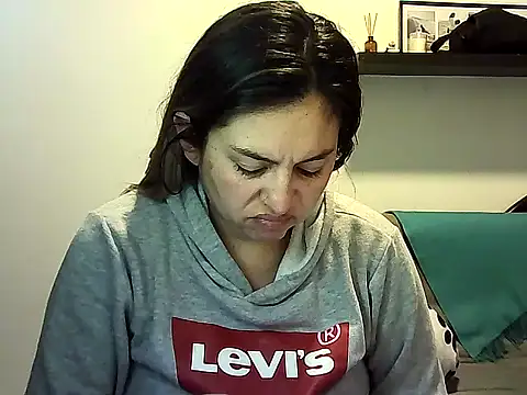 Snapshot of Valery__Rouse_ chatting on 07/14/26, 01:39 Valery Rouse online show from 07/14/26, 01:39