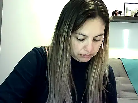 Snapshot of Valery__Rouse_ chatting on 07/21/26, 11:45 Valery Rouse online show from 07/21/26, 11:45