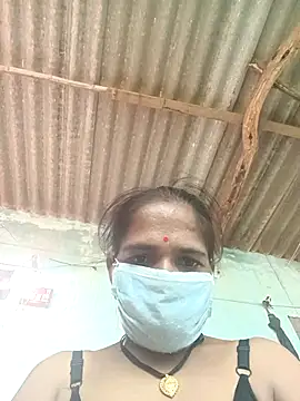 Snapshot of Hot-honi chatting on 09/16/25, 10:49 Hot-honi online show from 09/16/25, 10:49