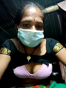 Snapshot of Hot-honi chatting on 09/18/25, 01:46 Hot-honi online show from 09/18/25, 01:46