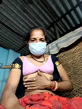 Snapshot of Hot-honi chatting on 10/03/25, 10:29 Hot-honi online show from 10/03/25, 10:29