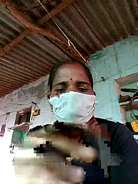 Snapshot of Hot-honi chatting on 10/09/25, 01:53 Hot-honi online show from 10/09/25, 01:53