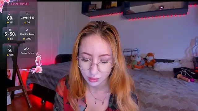 DaddysLittleSlutfox online show from 12/16/25, 09:25