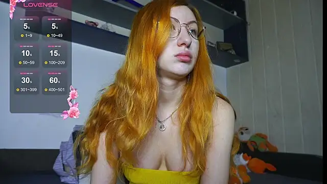 DaddysLittleSlutfox online show from 02/15/26, 10:25