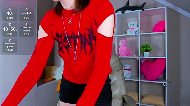 Lynn Martin online show from 12/14/25, 12:27