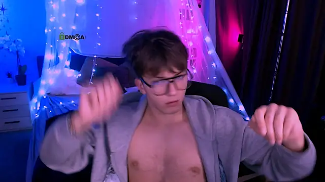 travis wolf  online show from 11/25/25, 08:20