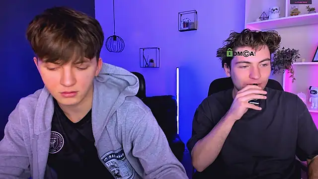 travis wolf  online show from 02/01/26, 09:41