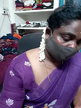 Snapshot of Tamil_Kavitha10 chatting on 03/06/26, 04:36 Tamil Kavitha10 online show from 03/06/26, 04:36