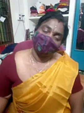 Snapshot of Tamil_Kavitha10 chatting on 03/10/26, 04:56 Tamil Kavitha10 online show from 03/10/26, 04:56
