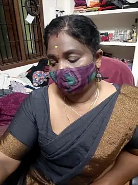 Snapshot of Tamil_Kavitha10 chatting on 03/11/26, 02:56 Tamil Kavitha10 online show from 03/11/26, 02:56