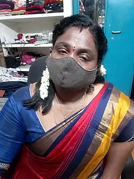 Snapshot of Tamil_Kavitha10 chatting on 03/16/26, 03:05 Tamil Kavitha10 online show from 03/16/26, 03:05