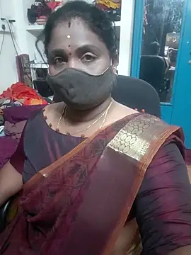 Snapshot of Tamil_Kavitha10 chatting on 03/25/26, 02:12 Tamil Kavitha10 online show from 03/25/26, 02:12