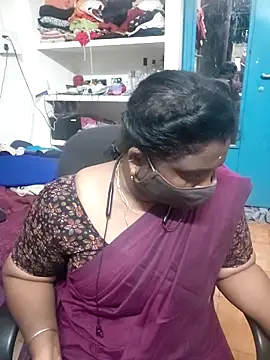 Snapshot of Tamil_Kavitha10 chatting on 04/11/26, 02:54 Tamil Kavitha10 online show from 04/11/26, 02:54