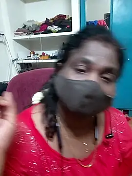 Snapshot of Tamil_Kavitha10 chatting on 04/21/26, 09:50 Tamil Kavitha10 online show from 04/21/26, 09:50