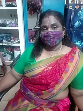 Snapshot of Tamil_Kavitha10 chatting on 04/26/26, 01:31 Tamil Kavitha10 online show from 04/26/26, 01:31