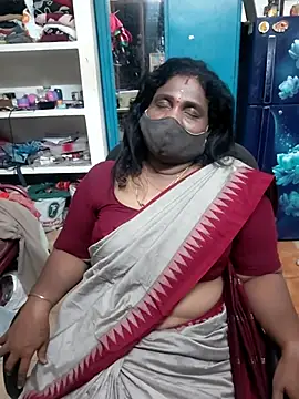 Snapshot of Tamil_Kavitha10 chatting on 05/09/26, 09:42 Tamil Kavitha10 online show from 05/09/26, 09:42