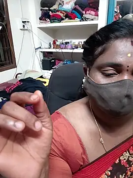 Snapshot of Tamil_Kavitha10 chatting on 05/25/26, 06:25 Tamil Kavitha10 online show from 05/25/26, 06:25