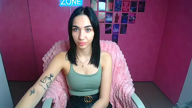 Bella Night4 online show from 10/29/25, 07:21