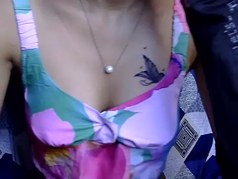 Riva arora01 online show from 11/22/25, 10:36