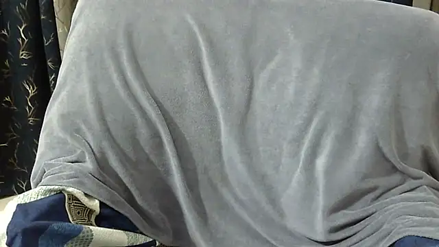 Riva arora01 online show from 04/08/26, 12:05