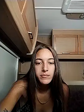 Snapshot of KittyXgoodass chatting on 09/13/25, 11:32 KittyXgoodass online show from 09/13/25, 11:32