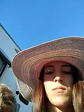 Snapshot of KittyXgoodass chatting on 09/14/25, 05:34 KittyXgoodass online show from 09/14/25, 05:34