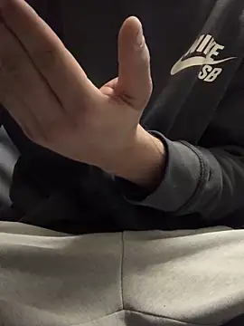 Snapshot of 420boy__ chatting on 10/21/25, 09:26 420boy   online show from 10/21/25, 09:26