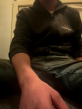 Snapshot of 420boy__ chatting on 10/24/25, 04:47 420boy   online show from 10/24/25, 04:47