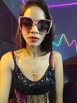 royeoy22 online show from 04/11/26, 01:59