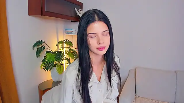 Snapshot of JoCauterucci chatting on 09/20/25, 06:58 JoCauterucci online show from 09/20/25, 06:58