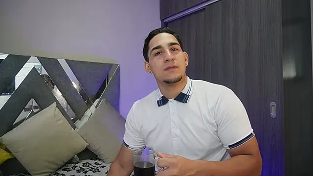 massimo vidal  online show from 09/27/25, 03:11