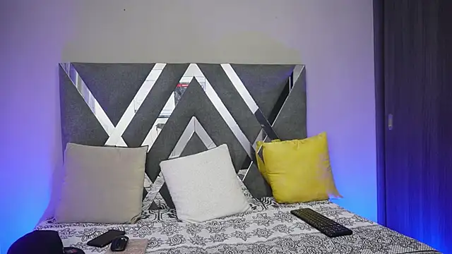 massimo vidal  online show from 10/05/25, 01:15