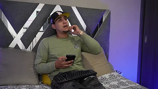 massimo vidal  online show from 10/15/25, 01:50