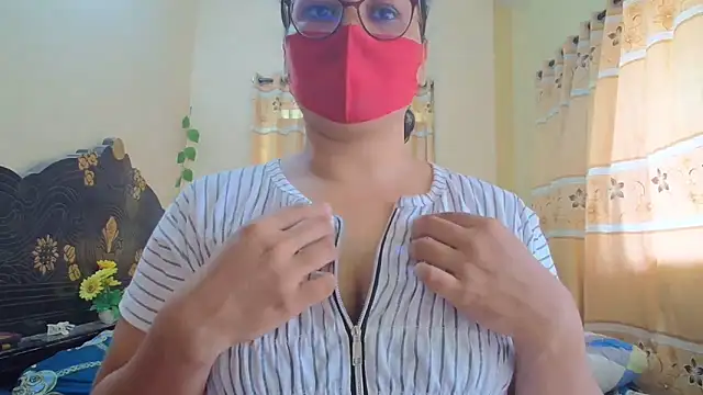 Elena cruz5 online show from 04/17/26, 02:14