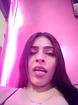 SaraBust online show from 09/24/25, 05:16