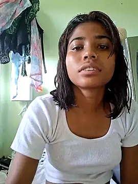 Snapshot of _sexy-queen chatting on 09/28/25, 05:35  sexy-queen online show from 09/28/25, 05:35