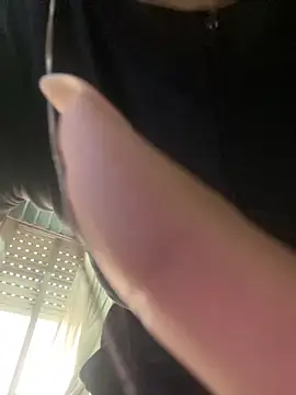 lulizoee online show from 09/17/25, 06:42